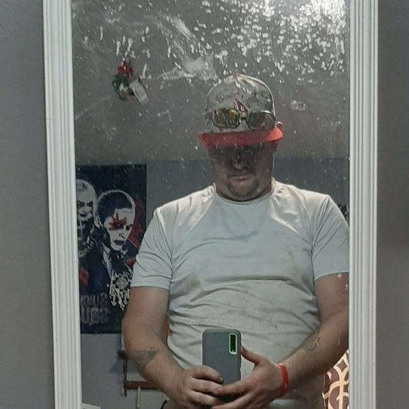 Profile Picture of Chris Byrd (@fatboy8687) on Poshmark