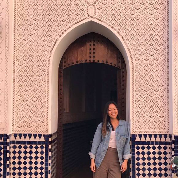 Profile Picture of Crystal Hsu (@crystalfhsu) on Poshmark