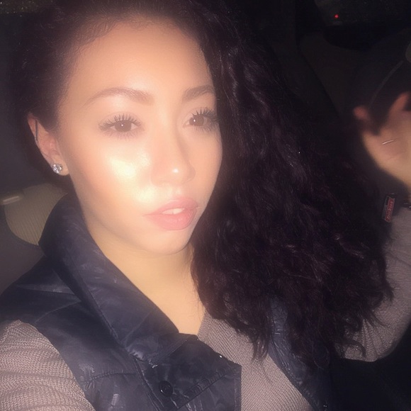 Profile Picture of Bianca Donato (@piscesxoxo) on Poshmark