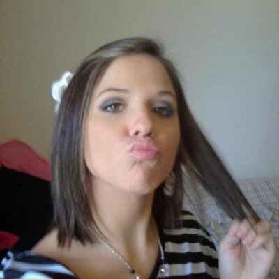 Profile Picture of Paula Bertrand (@xxpaulabby19xx) on Twitter