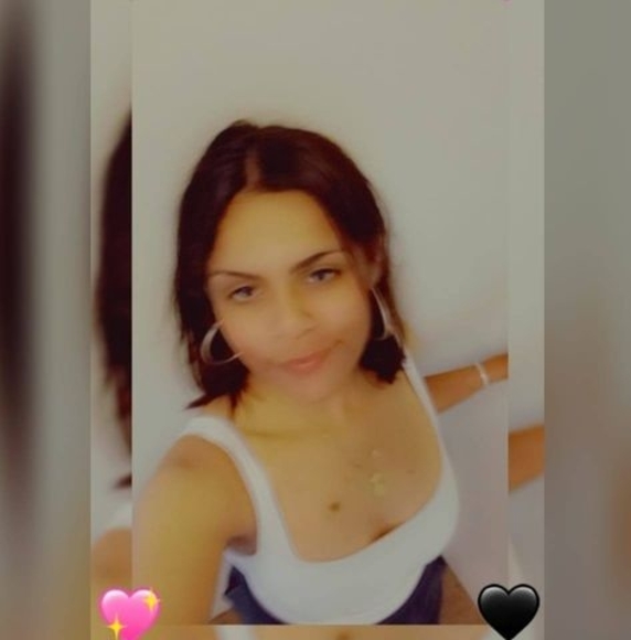 Profile Picture of Alice Kelly (@alicekellly400) on Poshmark