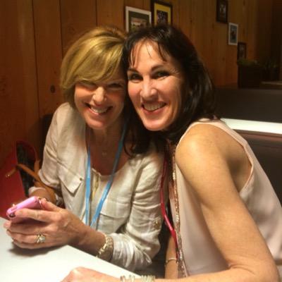 Profile Picture of Donna Bratton-Kearns (@donnathebratton) on Twitter