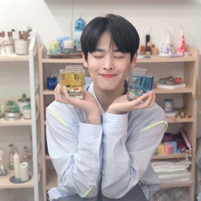 Profile Picture of ALICE_jan (@along_izzati) on Twitter