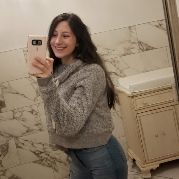 Profile Picture of Alessia Palmini (@alessiapalmini) on Poshmark