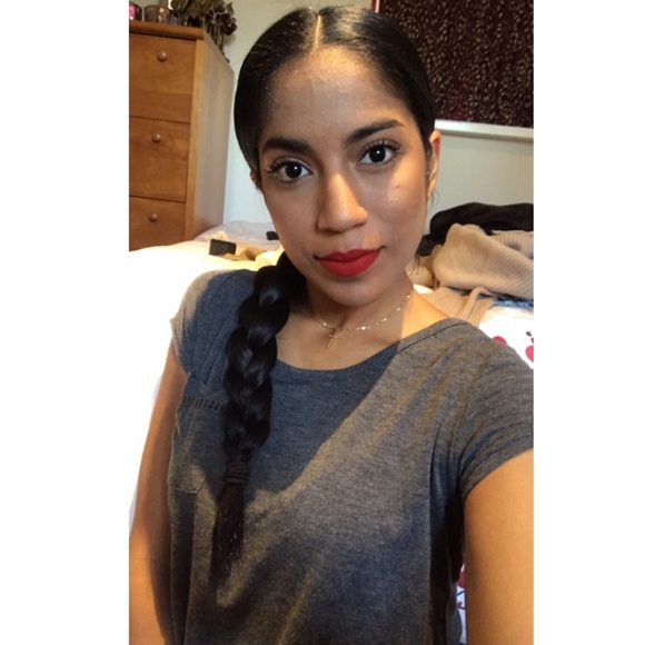 Profile Picture of Daniela Rodriguez (@danielar0d) on Poshmark