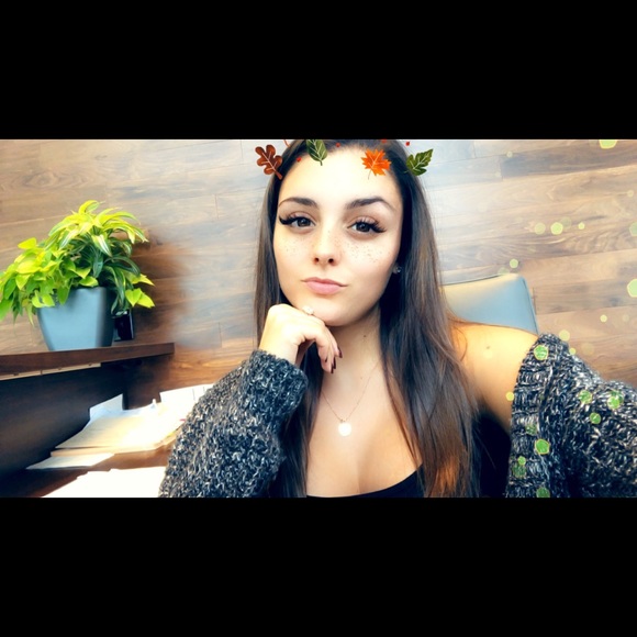 Profile Picture of Skylar Tavener (@skylar908) on Poshmark