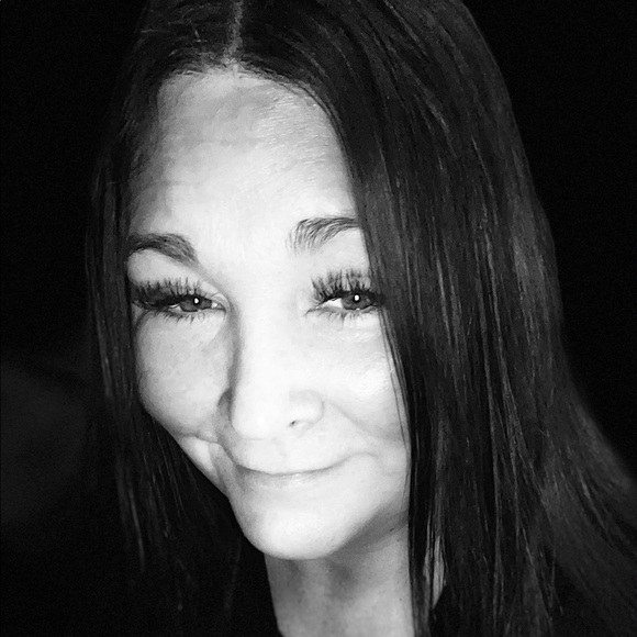 Profile Picture of Peggy Kaskiewicz (@peggyk117) on Poshmark