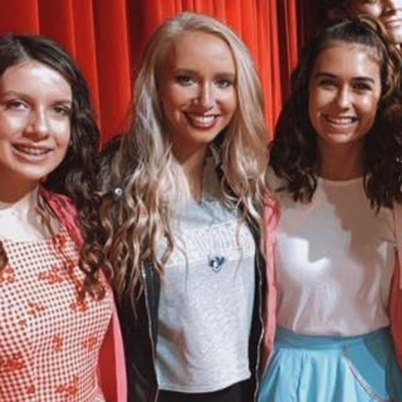 Profile Picture of Madeleine Felkel (@madeleinefelkel) on Poshmark