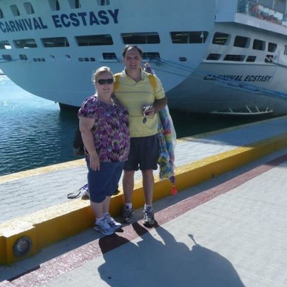 Profile Picture of Joe Davis (@jwdavis31) on Poshmark