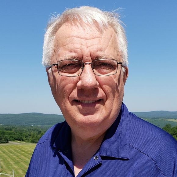 Profile Picture of Michael pazdyk-aka Mike paz (@raceannouncer) on Poshmark