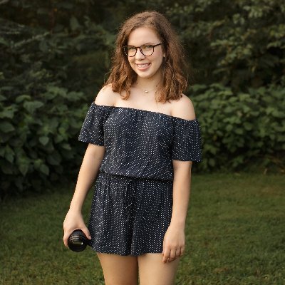 Profile Picture of Devyn Lee (@devmcrey) on Twitter