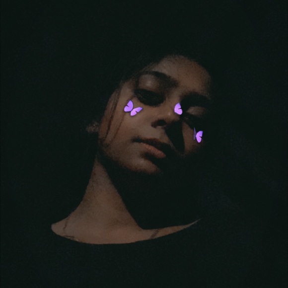 Profile Picture of Sneha Jadhav (@sneha_jadhav) on Poshmark