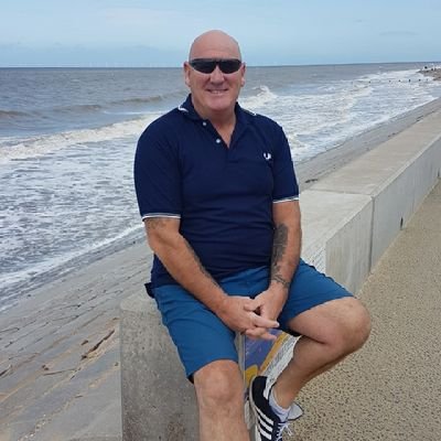 Profile Picture of Dave Garner (@DaveGar56614774) on Twitter