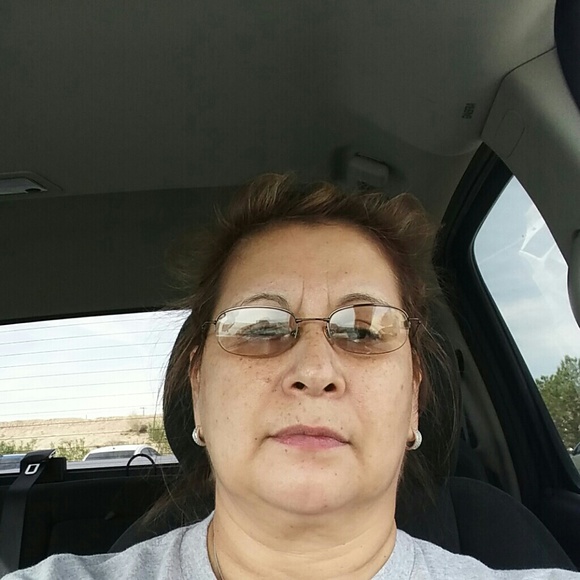 Profile Picture of Doris Vasquez (@doris2121) on Poshmark