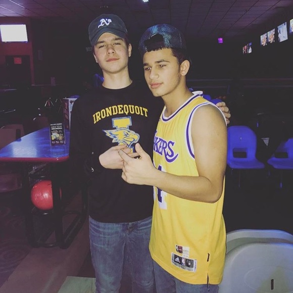 Profile Picture of Tyler Arcarisi (@tarc20) on Poshmark