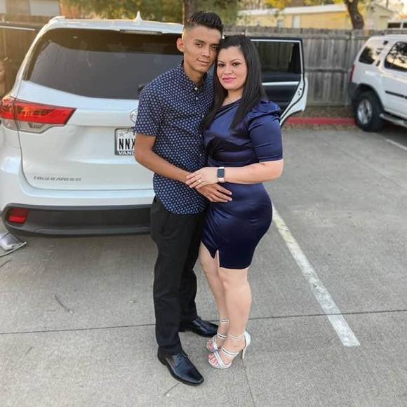 Profile Picture of Fernando Velasquez (@fernando1997) on Poshmark