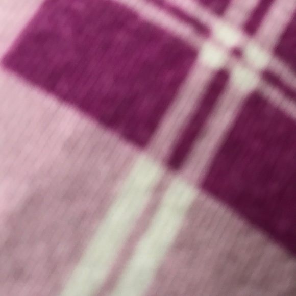 Profile Picture of Valentina Mladenovic (@vallenttina) on Poshmark