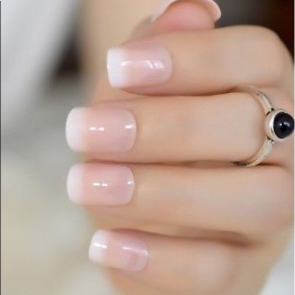 Profile Picture of Rosa Gonzalez (@rosagonzalez906) on Poshmark