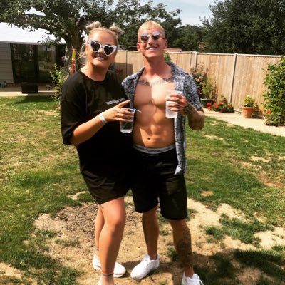 Profile Picture of Alice Parker (@AliceParker30) on Twitter