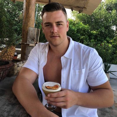 Profile Picture of Aiden Charles (@banana19x1) on Twitter