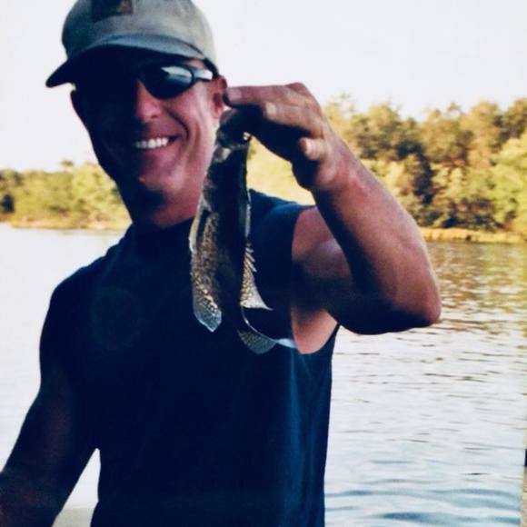 Profile Picture of Don Schiek (@11091961th) on Poshmark