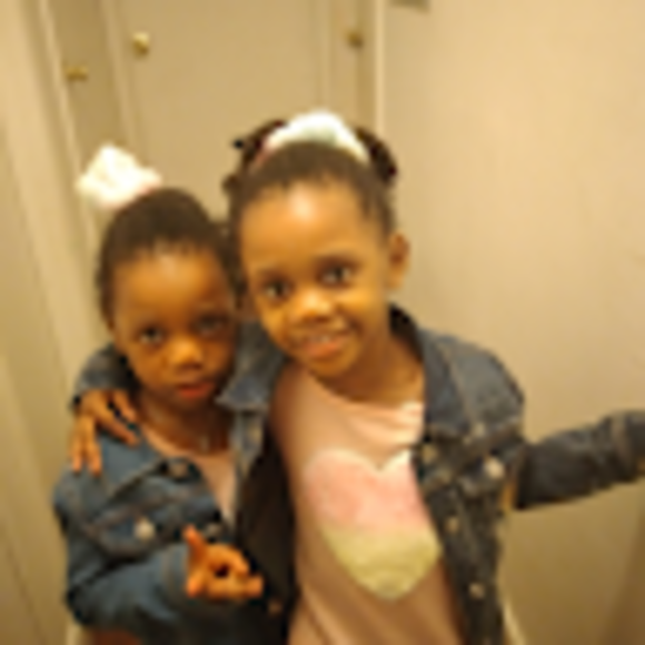 Profile Picture of Temitope Temitope (@ttemitope) on Poshmark