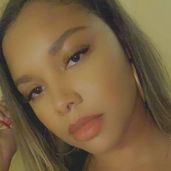 Profile Picture of Briana Tyndal (@btyndal1023) on Poshmark