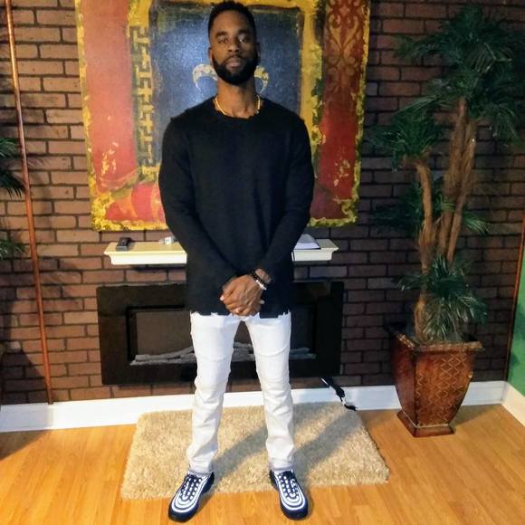Profile Picture of Jamel Hall (@halljamel250) on Poshmark
