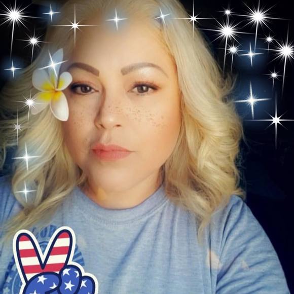 Profile Picture of Claudia Rodríguez (@guera337) on Poshmark