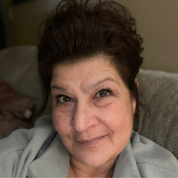 Profile Picture of Diana Patterson (@dianap3b) on Poshmark