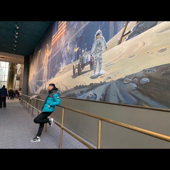 Profile Picture of Luis Arevalo (@bodegabros) on Poshmark