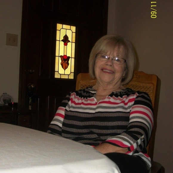 Profile Picture of Virginia Harris (@virginia833) on Poshmark