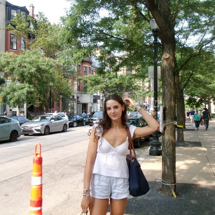 Profile Picture of Caitlin (@.caitlinsg) on Tiktok