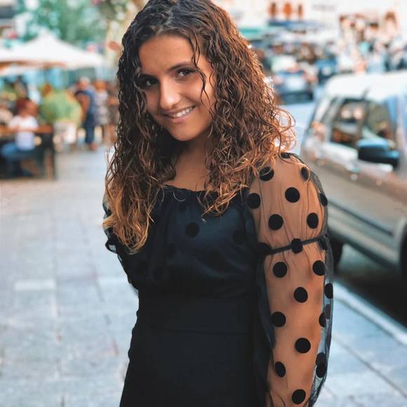 Profile Picture of Jennyfer Chagnon (@jennyferchagnon) on Poshmark