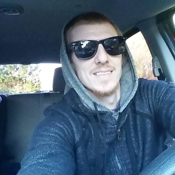 Profile Picture of William Beebe (@willybee90) on Poshmark