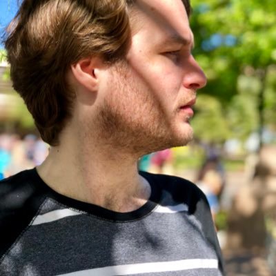 Profile Picture of Josh (@BeachTenor) on Twitter
