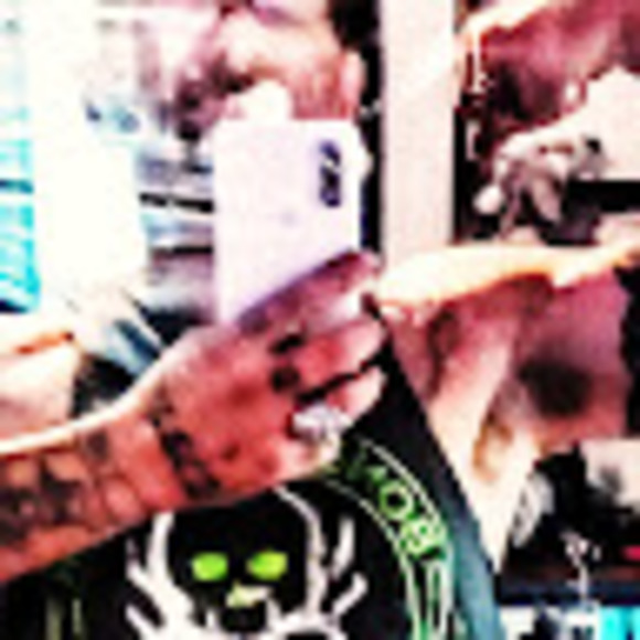 Profile Picture of Scott Mcclure (@scottmcclure80) on Poshmark