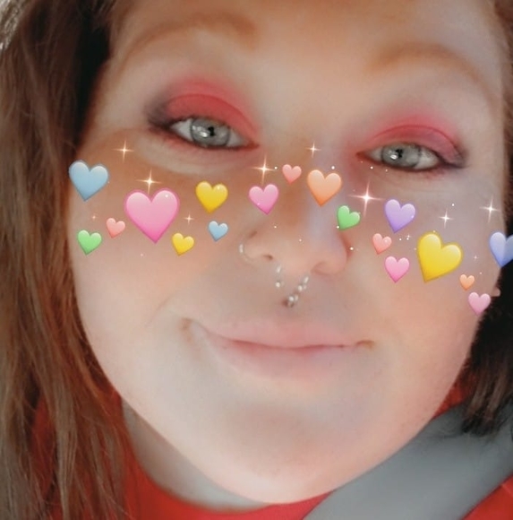 Profile Picture of Aslinn Hughes (@aslinnkaylee) on Poshmark