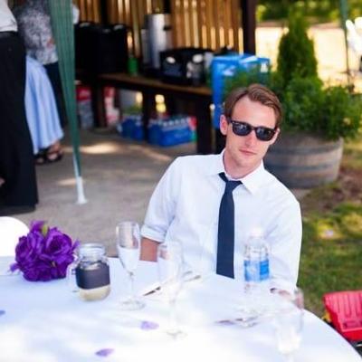 Profile Picture of Matthew Clark (@MatchesnHammers) on Twitter