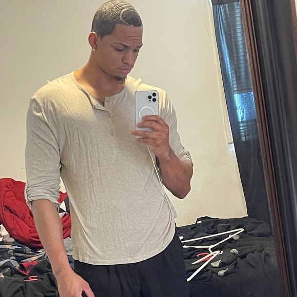 Profile Picture of Troy Lovelace (@jlovelace1374) on Poshmark