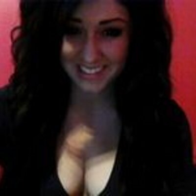 Profile Picture of Kaitlin Stephens (@SummaryHoodn340) on Twitter