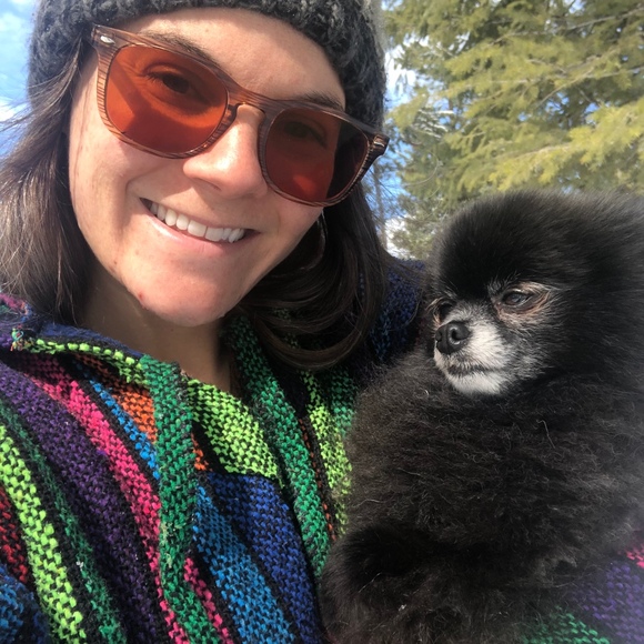 Profile Picture of Courtney Donaca (@sporty_courty) on Poshmark