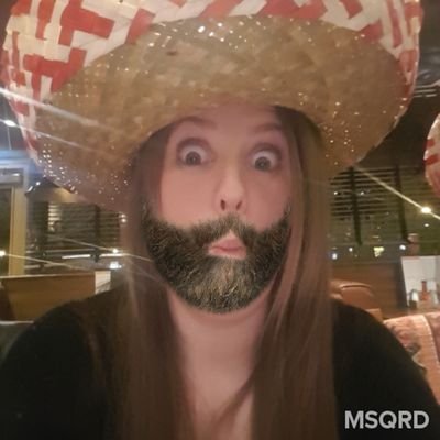 Profile Picture of Alison Hawkes (@gizmo_toffee) on Twitter