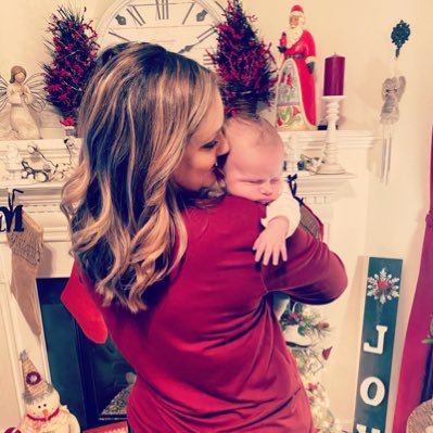 Profile Picture of Lacey Powers (@Laceyy_MP) on Twitter