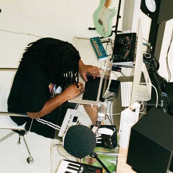 Profile Picture of DEV! ♫ (@devsoundcloud) on Tiktok