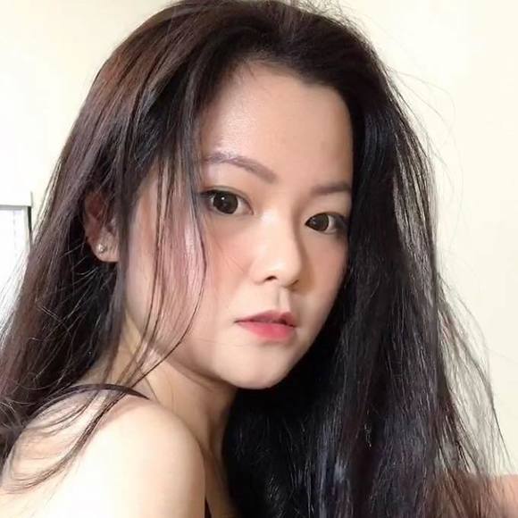 Profile Picture of Cam Tran (@cam1989hi8x) on Poshmark