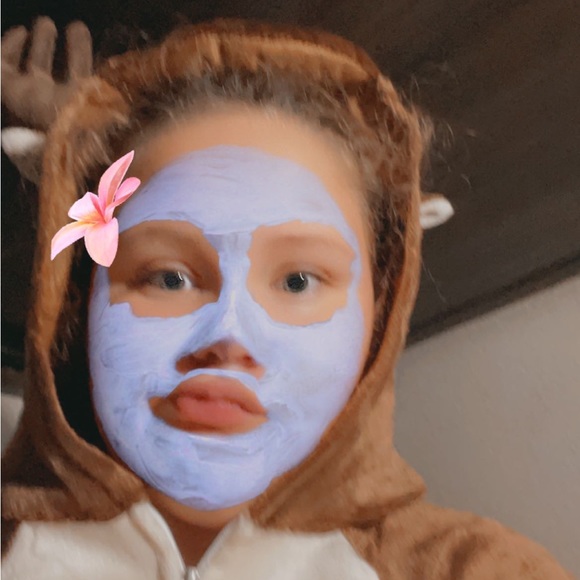 Profile Picture of Iley Dunakin (@ileydunakin) on Poshmark