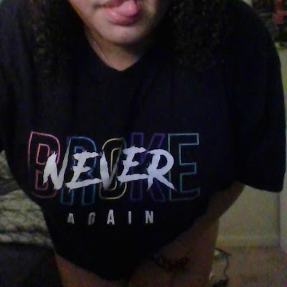 Profile Picture of Mallory Theriot (@mt305350) on Poshmark