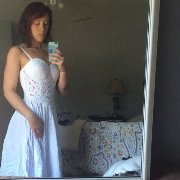 Profile Picture of Taryn Pasqualoni (@taryn_rose15) on Poshmark