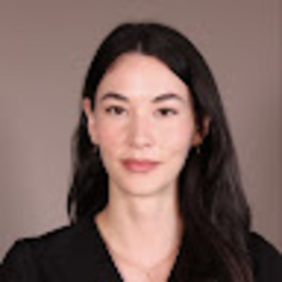Profile Picture of Amy Lee (@amyjunleilee) on Poshmark